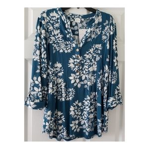 ***SOLD*** New Directions Top Plus Size 1X NWT